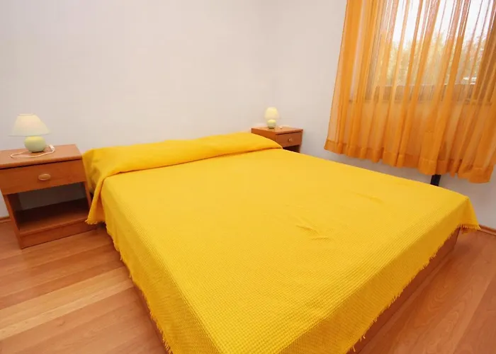 Lejlighed With A Parking Space Punat, Krk - 5373